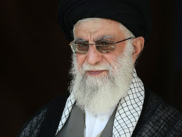 قدرت دفاعی کشور "قابل معامله و مذاکره" نیست  رهبر انقلاب