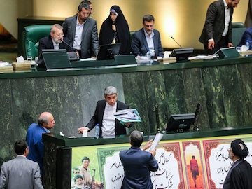 ماجرا پالایشگاهی که طیب نیا را به بهارستان کشاند طیب نیا در مجلس