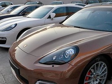 آخرین وضعیت مزایده خودروهای لوکس/هنوز از ما نظر نخواستهاند خودروهای لوکس.jpg
