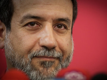 عراقچی سکوتش را شکست عراقچی