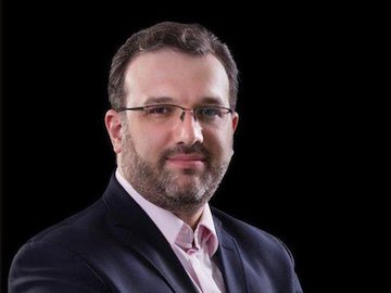 اصلاح ساختار بانکی واجبتر از حذف صفر است  سیدفرید موسوی43