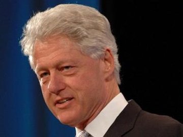 افبیآی اسناد ارتباط بیل کلینتون و یک دلال فراری را منتشر کرد بیل کلینتون43