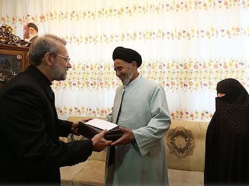 شهدای مدافع حرم نقش بسیار مؤثری در عزت مسلمانان دارند علی لاریجانی43