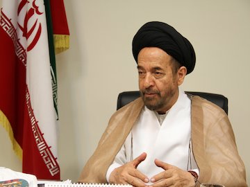 "مدرس "هرگز فریب کسی را نخورد روحانی