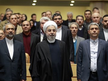 بهبود فضای کسب و کار در دولت روحانی روی زمین ماند! تیم اقتصادی دولت