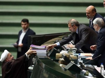 بودجه ۹۶ نفتیتر شد/ رشد ۴۷ درصدی درآمدهای نفتی در لایحه دولت بودجه96/43