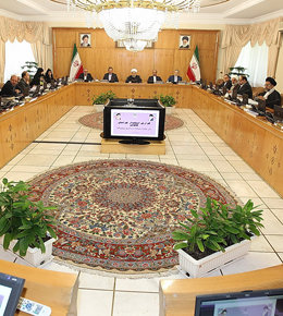 یک بام و دو هوای دولت در حمایت از «آزادی بیان» با شکایت از نمایندگان هیات دولت