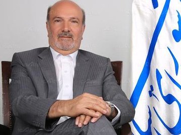 مستمری بازنشستگان حق آنهاست نه صدقه دولت!  بادامچی