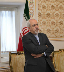 ظریف: اشتباه کردم به حرف کری اعتماد کردم و مسئولیت آن را میپذیرم ظریف