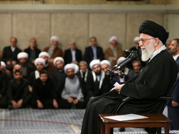رهبری در دیدار با مردم تبریز