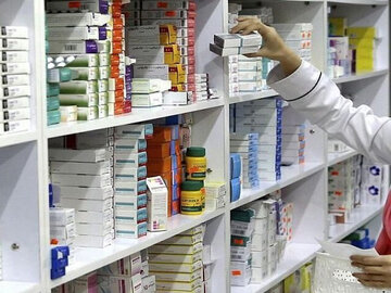 محمدبیگی: کمیسیون بهداشت با دقت روند اجرای طرح دارویار را پیگیری میکند
 داروخانه