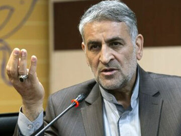 تولید خودروهای دوگانهسوز منجر به کاهش مصرف بنزین و حل مشکل ناترازی میشود علی اصغر خانی