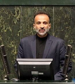 نجفی: حضور حداکثری مردم در انتخابات پشتوانهای قوی برای رئیسجمهور آینده است
 ابراهیم نجفی