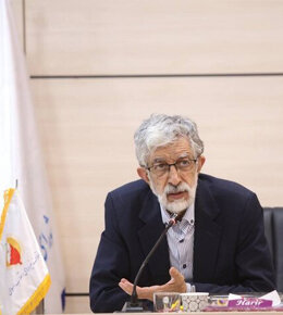 دخالتهای آمریکا در کشورهای منطقه بیثمر بود
 حداد عادل