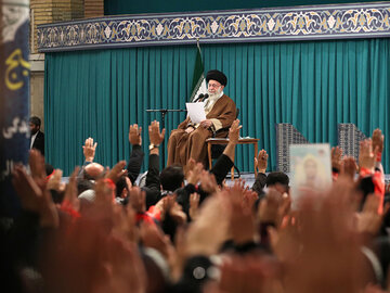 ایران قائل به همهپرسی در فلسطین و نظر مردم است
 رهبر انقلاب در دیدار بسیجیان