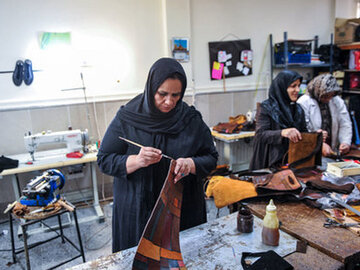 تلاش مجلس برای الحاق موضوع مسکن زنان سرپرست خانوار به بودجه سال آینده
 زنان سرپرست خانوار
