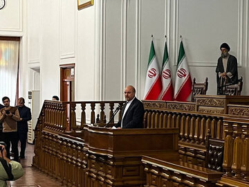 قالیباف: مجلس باید نسبت به سیاست خارجی توجه بیشتری داشته باشد قالیباف