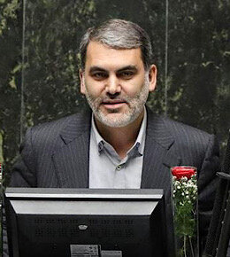 زنگنه: رسوب ۲۸۴همت منابع در حساب سازمانها/ حاجیبابایی: کمیسیون برنامه بررسی کند
 زنگنه