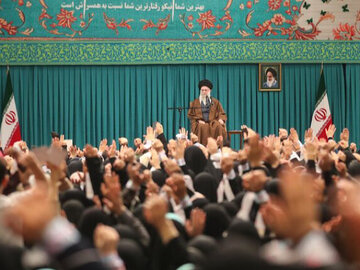 رهبر انقلاب