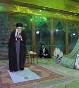 حضور رهبر انقلاب در حرم امام خمینی