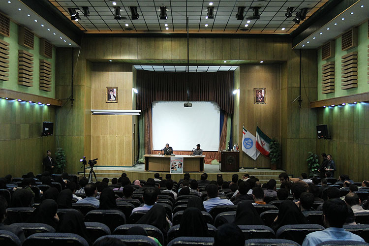 حداد عادل در دانشکده حقوق دانشگاه تهران