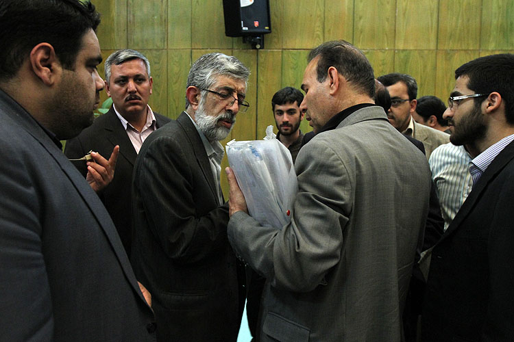 حداد عادل در دانشکده حقوق دانشگاه تهران