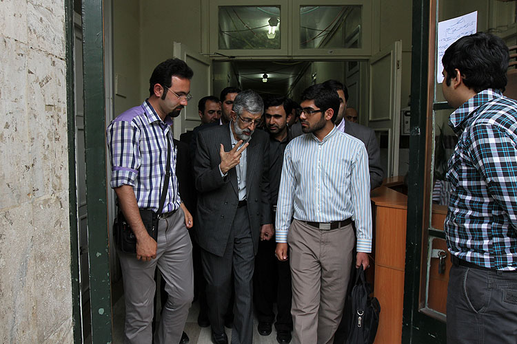 حداد عادل در دانشکده حقوق دانشگاه تهران