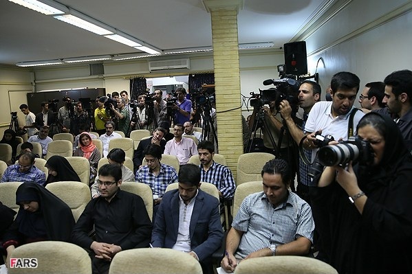 نشست خبری حدادعادل در خبرگزاری فارس
