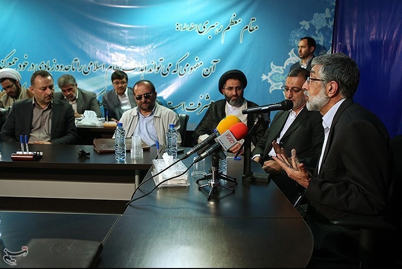 حدادعادل در جمع جبهه حماسه سازان انقلاب اسلامی