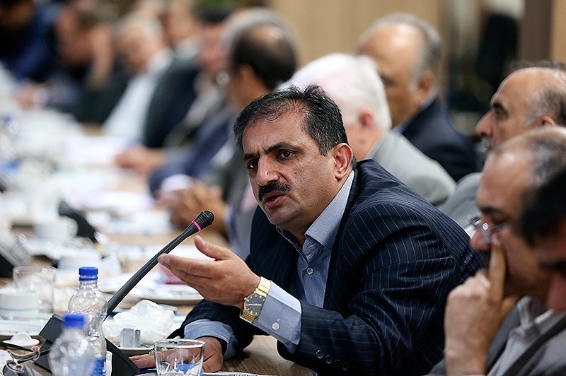 نشست حدادعادل با فعالان اتاق بازرگانی تهران