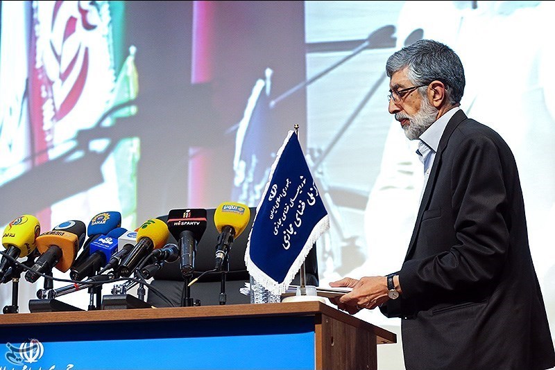 حدادعادل در مرکز ملی فضای مجازی