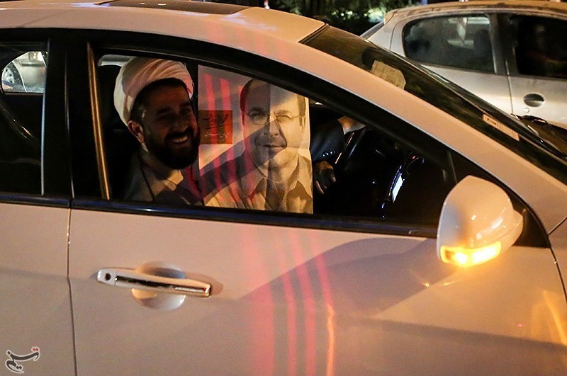 تجمع هواداران نامزدها پس از مناظره