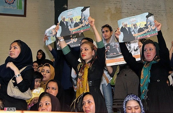 زنان در تبلیغات انتخاباتی