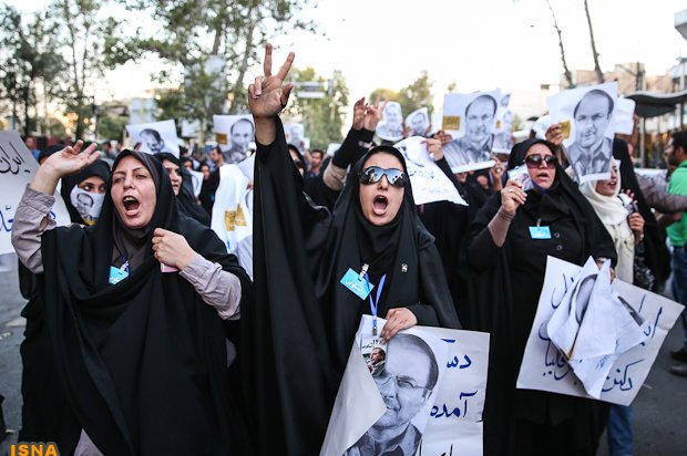 زنان در تبلیغات انتخاباتی