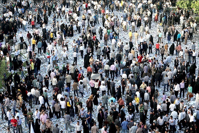 تجمع حامیان قالیباف در میدان فلسطین