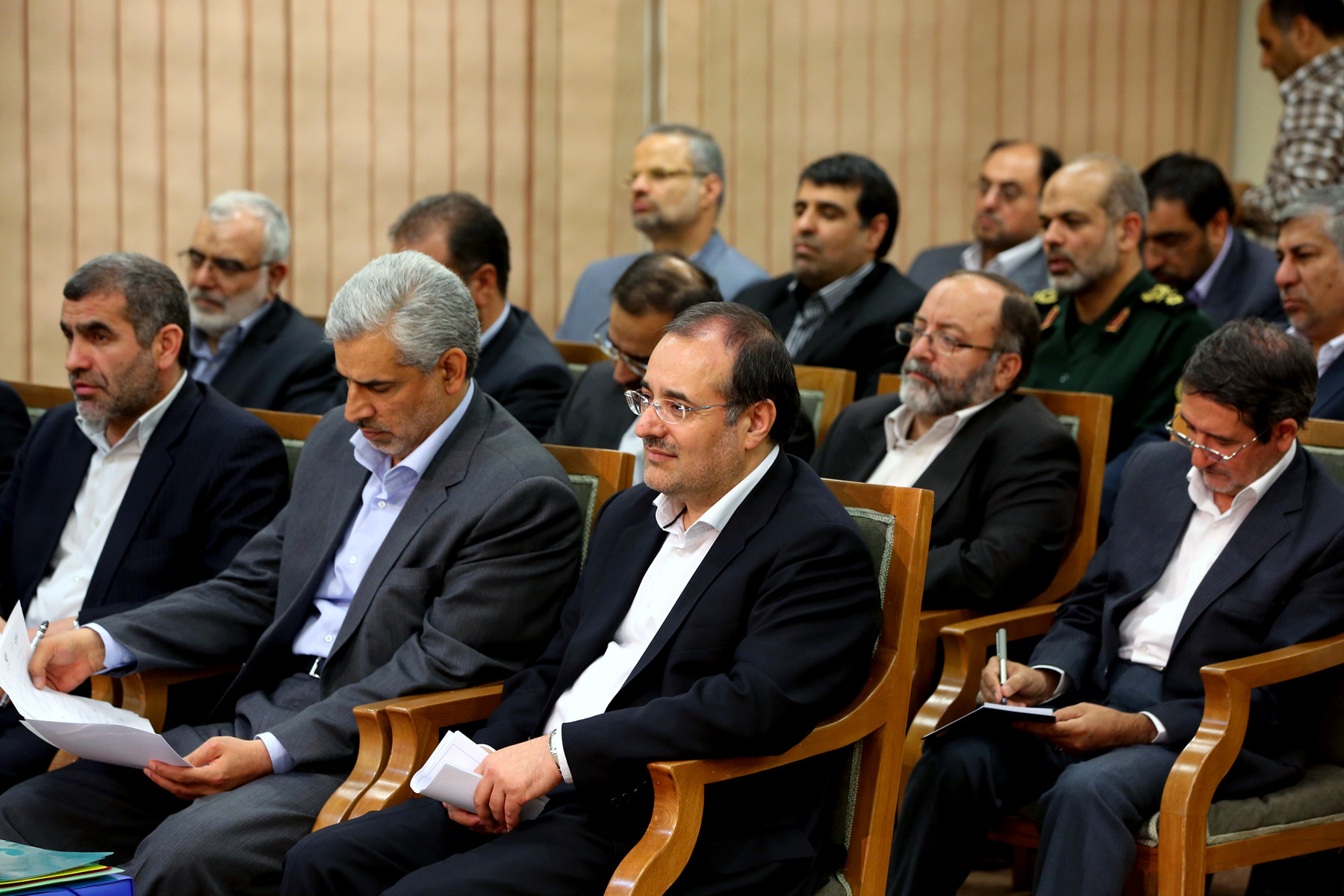 آخرین دیدار رئیس جمهور و اعضای هیئت دولت دهم با رهبر انقلاب