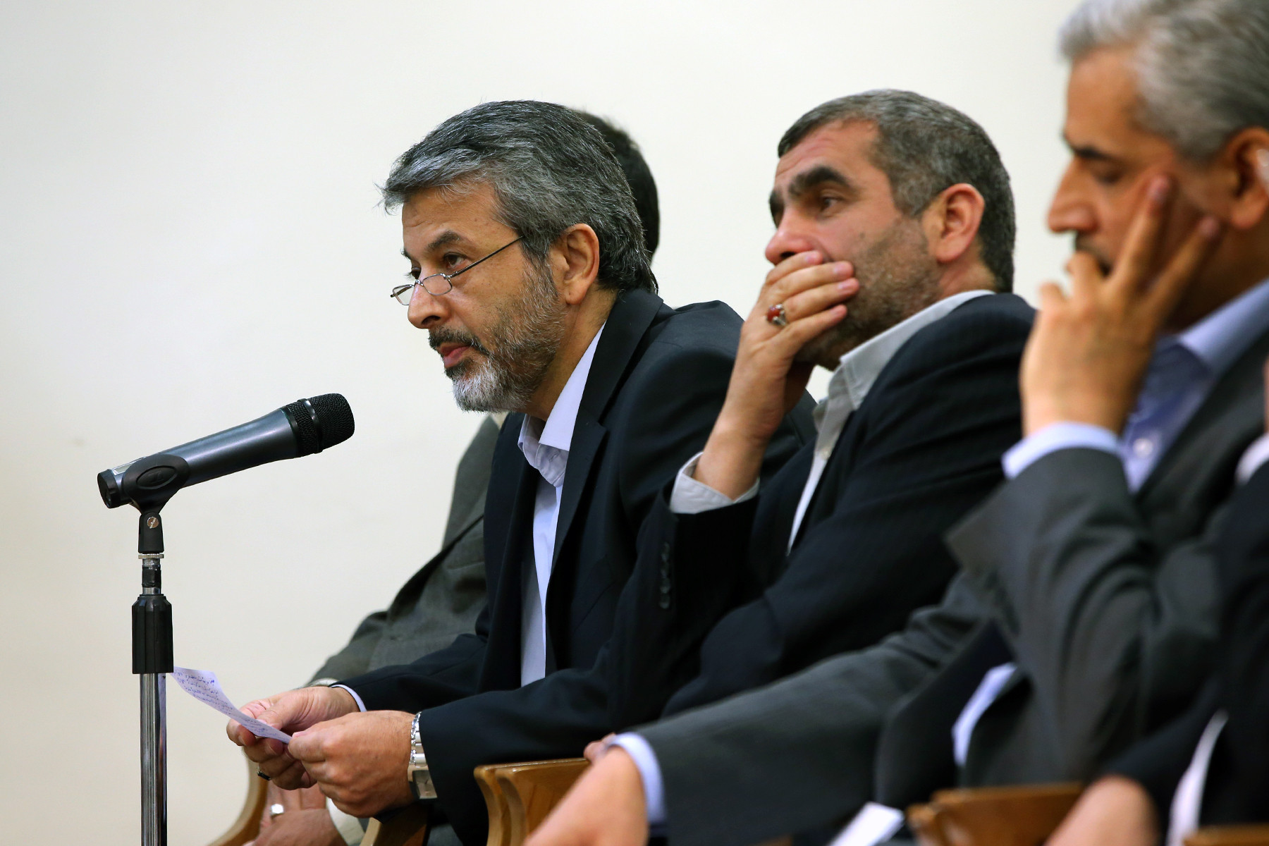 آخرین دیدار رئیس جمهور و اعضای هیئت دولت دهم با رهبر انقلاب