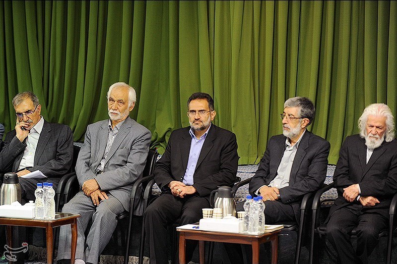 دیدار شعرا و اهالی فرهنگ با مقام معظم رهبری