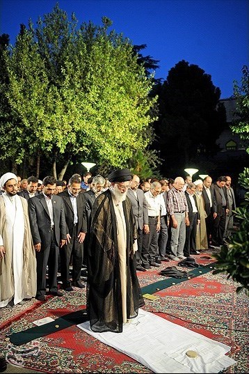 دیدار شعرا و اهالی فرهنگ با مقام معظم رهبری