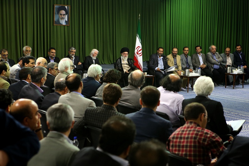 دیدار شعرا و اهالی فرهنگ با مقام معظم رهبری