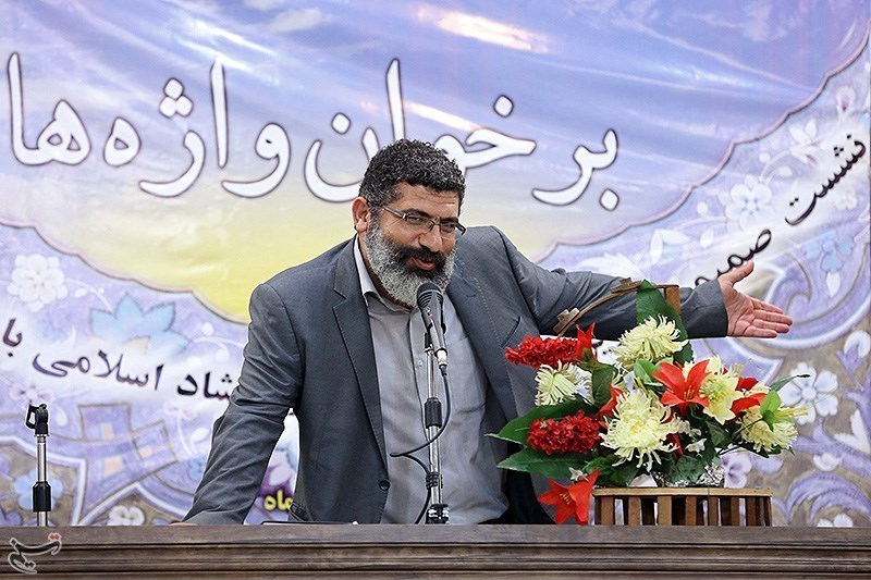 ضیافت افطار شعرا با وزیر ارشاد
