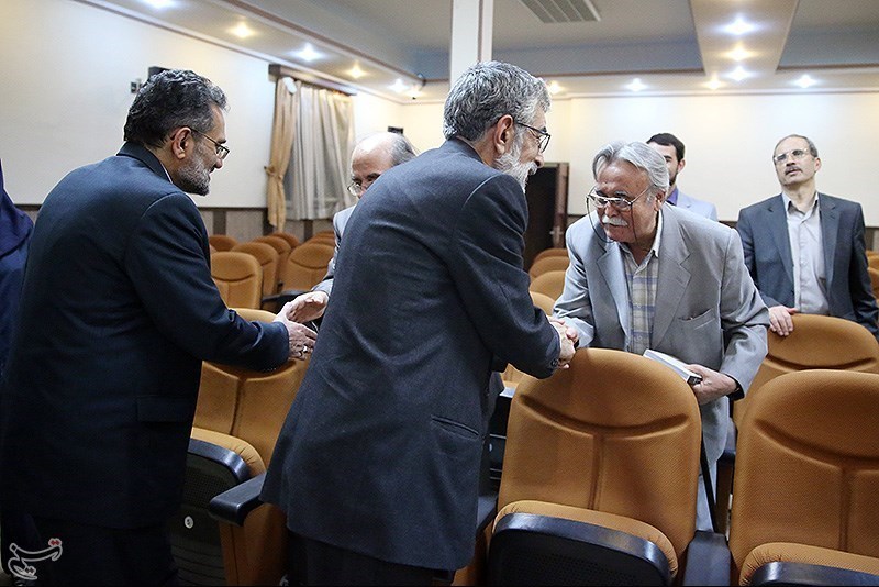 ضیافت افطار شعرا با وزیر ارشاد