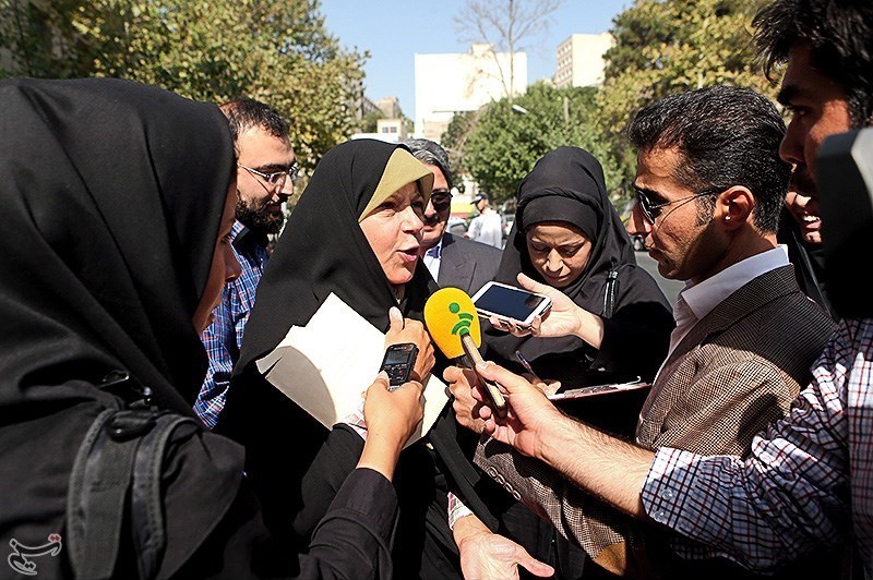 حاشیه دادگاه فائزه هاشمی