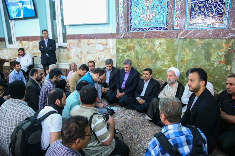 تقدیر  از احمدی نژاد در نارمک
