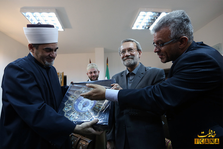 بازدید لاریجانی از مسجد بایراکلی در بلگراد