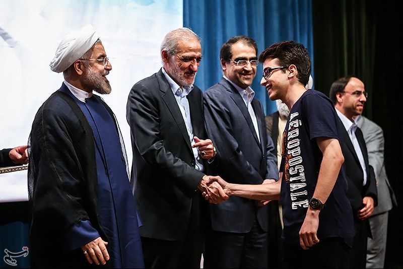 روحانی در دانشگاه تهران