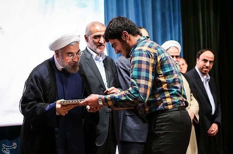 روحانی در دانشگاه تهران