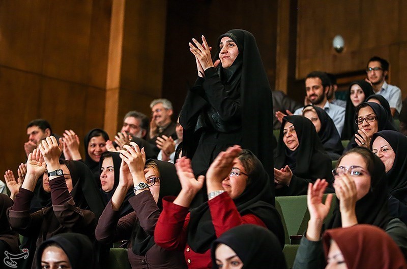 روحانی در دانشگاه تهران