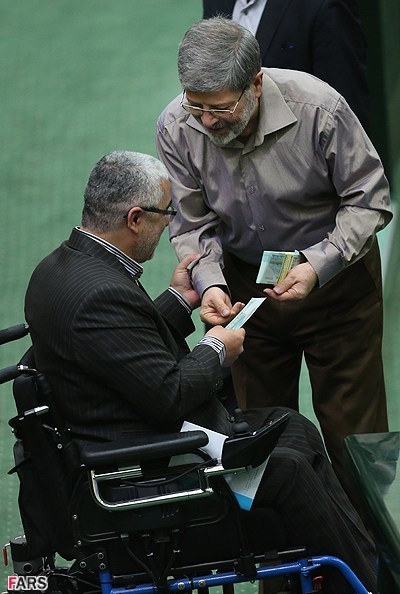 حواشی امروز صحن علنی مجلس