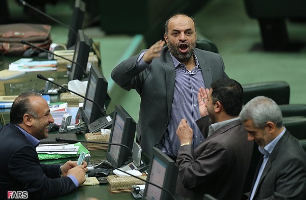 حواشی امروز صحن علنی مجلس